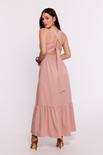Długa sukienka z odkrytymi plecami i falbaną różowa