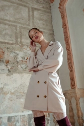 Elegancka sukienka żakietowa dwurzędowa granatowa mini