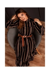 Sukienka boho w paski z falbaną i paskiem brązowa wiskoza