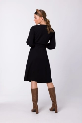 Sukienka elegancka kopertowa z bufiastymi rękawami czarna