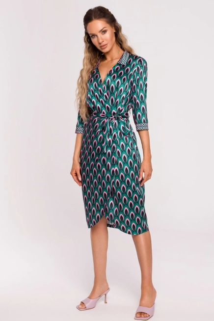 Satynowa sukienka kopertowa z dekoltem V i wiązaniem zielona