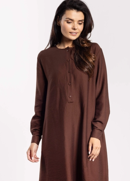 Sukienka rozkloszowana z długim rękawem i paskiem brązowa