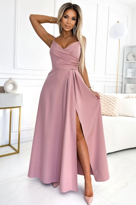 Długa sukienka na wesele rozkloszowana na ramiączkach różowa