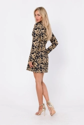 Żakietowa sukienka jak marynarka z paskiem