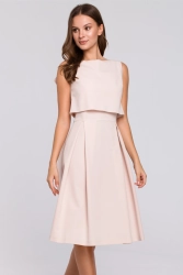 Elegancka rozkloszowana sukienka z dekoltem na plecach beż