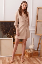 Elegancka sukienka marynarkowa z paskiem beżowa