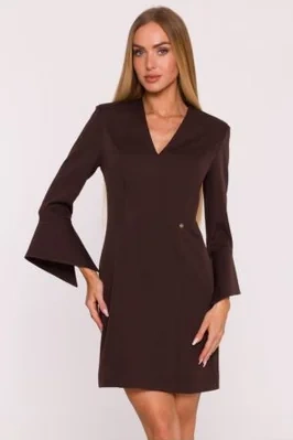 Elegancka sukienka z szerokimi mankietami dekolt V brązowa
