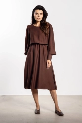 Elegancka sukienka rozkloszowana z bufiastym rękawem brązowa