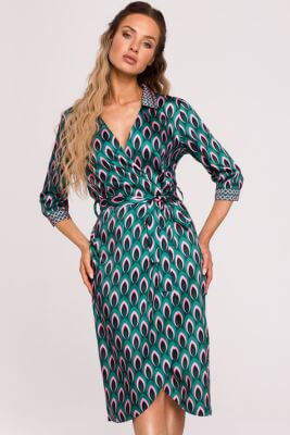 Satynowa sukienka kopertowa z dekoltem V i wiązaniem zielona