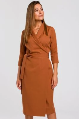 Elegancka sukienka biznesowa kopertowa midi z paskiem ruda