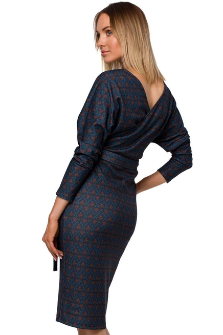 Ołówkowa sukienka dzianinowa kopertowa góra i modny nadruk