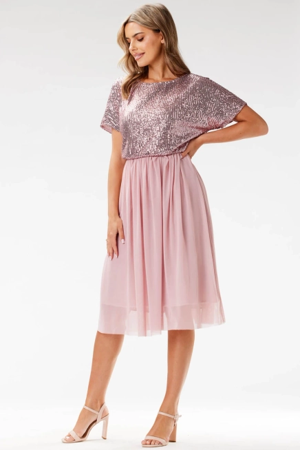 Koktajlowa sukienka na wesele rozkloszowana z cekinami róż