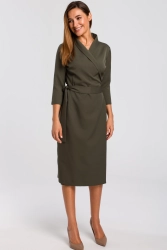 Elegancka sukienka biznesowa kopertowa z paskiem zielona