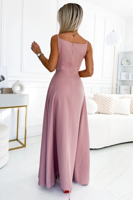 Długa sukienka na wesele rozkloszowana na ramiączkach różowa