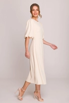 Elegancka sukienka koktajlowa z bufiastymi rękawami kremowa