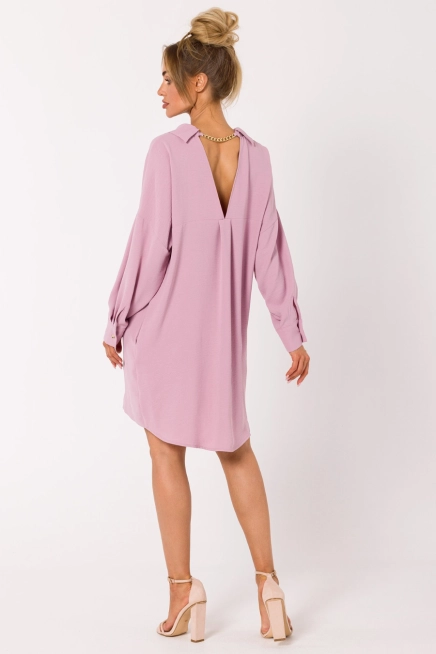 Sukienka koszulowa z dekoltem V na plecach różowa