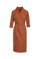 Elegancka sukienka biznesowa kopertowa midi z paskiem w talii brązowa