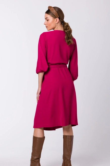 Sukienka elegancka kopertowa z bufiastymi rękawami śliwka