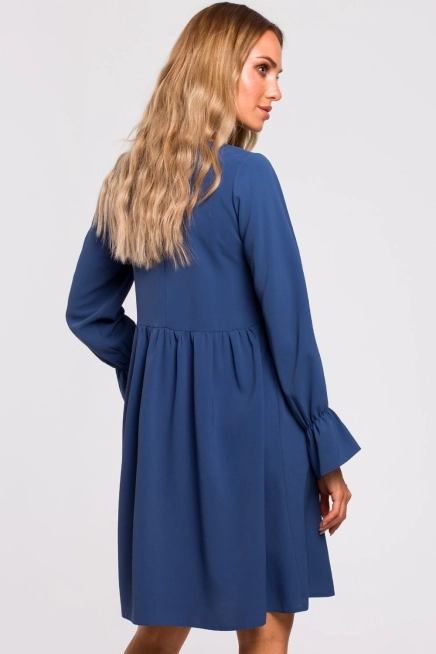 Sukienka oversize rozkloszowana z falbaną na dole niebieska