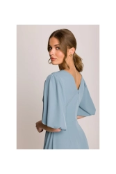 Elegancka sukienka koktajlowa z bufiastymi rękawami błękitna