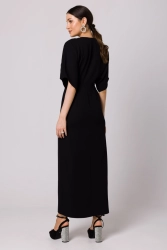 Długa sukienka z dekoltem V i rozcięciem kimonowa czarna