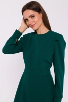 Elegancka sukienka rozkloszowana z paskiem zielona