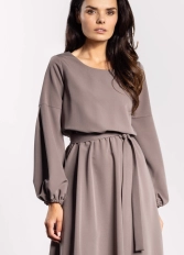 Elegancka sukienka rozkloszowana z długim rękawem taupe