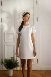 Elegancka sukienka mini krótkie bufiaste rękawy atramentowa