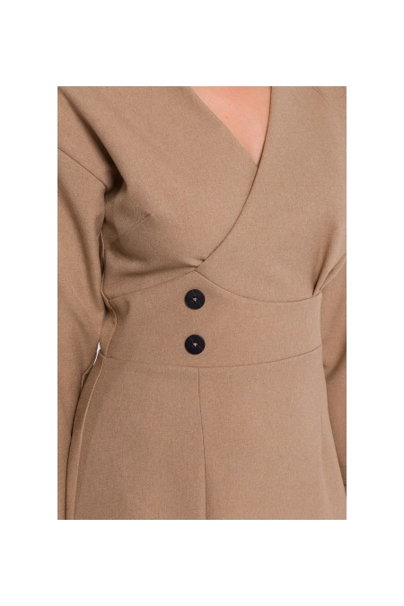 Elegancka sukienka ołówkowa z zaznaczoną talią czarna