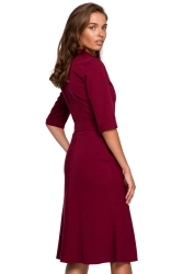 Elegancka sukienka koszulowa z kołnierzykiem paskiem bordowa
