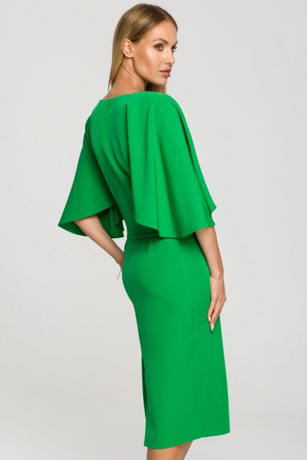 Sukienka ołówkowa z szerokimi rękawami zielona z pelerynką