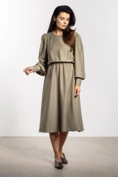 Elegancka sukienka rozkloszowana z bufiastym rękawem zielona