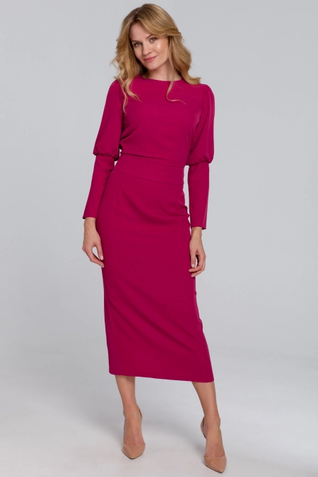 Elegancka sukienka z odkrytymi plecami i rozcięciem fiolet