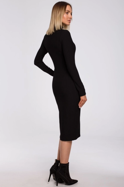 Sukienka dzianinowa midi z golfem dopasowana czarna tuba 
