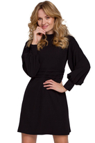 Elegancka sukienka z bufiastymi rękawami czarna trapezowa mini