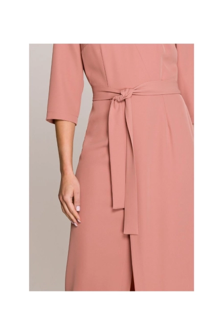 Elegancka sukienka midi z dekoltem V i rozcięciem różana