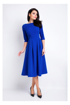 Elegancka sukienka rozkloszowana midi z kontrafałdami niebieska