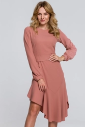 Asymetryczna sukienka z falbaną w stylu flamenco