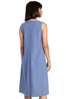 Lniana sukienka trapezowa na lato bez rękawów z marszczeniem niebieska