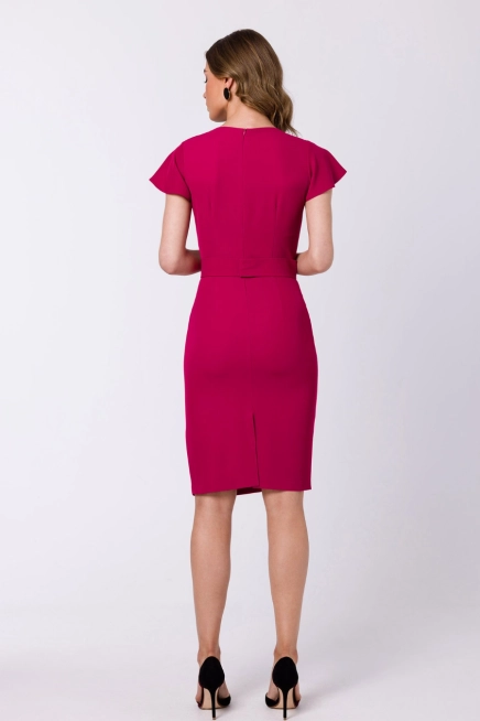 Elegancka ołówkowa sukienka z paskiem krótki rękaw fioletowa