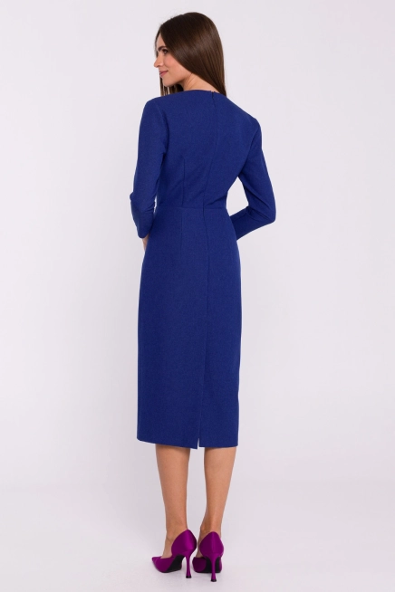 Elegancka sukienka ołówkowa z dekoltem V niebieska