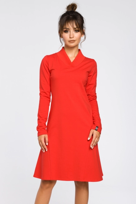 Sukienka trapezowa z dekoltem V bawełniana czerwona dzianina