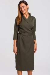 Elegancka sukienka biznesowa kopertowa z paskiem zielona
