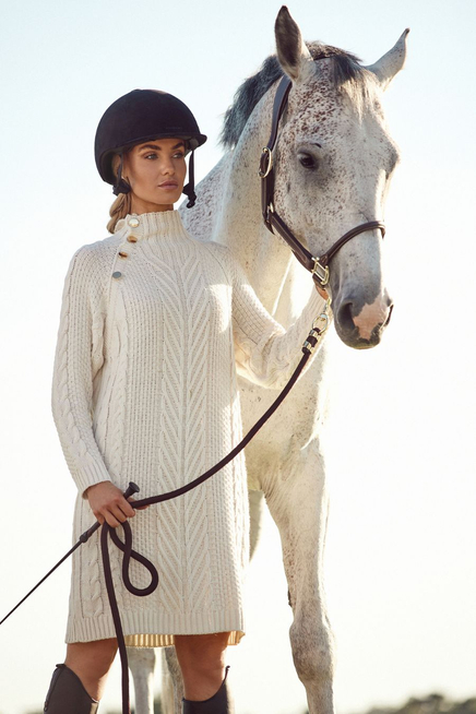 Sukienka sweterkowa z golfem i guzikami zielona