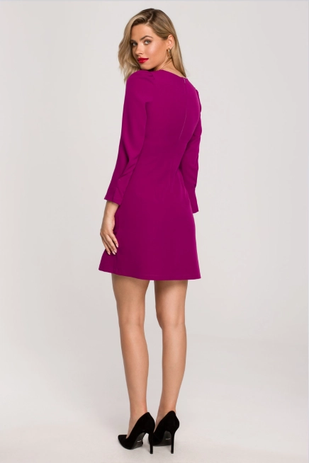 Krótka sukienka trapezowa z bufiastymi rękawami fioletowa