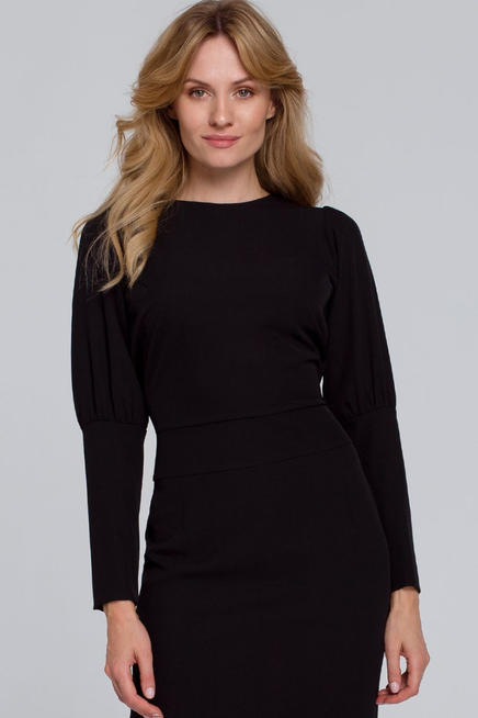 Elegancka sukienka z odkrytymi plecami czarna z rozcięciem