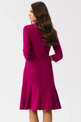 Elegancka sukienka z wiązaniem przy dekolcie śliwkowa