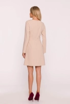 Elegancka sukienka trapezowa z patkami w talii beżowa