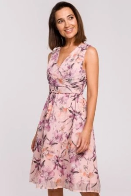 Sukienka szyfonowa w kwiaty bez rękawów dekolt V różowa