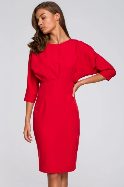 Sukienka ołówkowa z kimonowymi rękawami taliowana czerwona